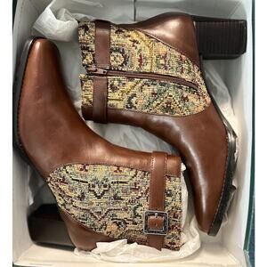 Coldwater Creek Tapestry Leather Ankle Boots Size 7.5 New
